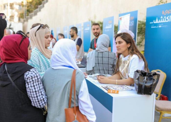 “ضريبة الأمومة” تدفع النساء خارج سوق العمل